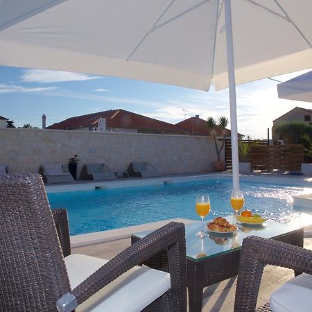 Banic Apartments With Pool 比奥格勒·纳·莫鲁 外观 照片