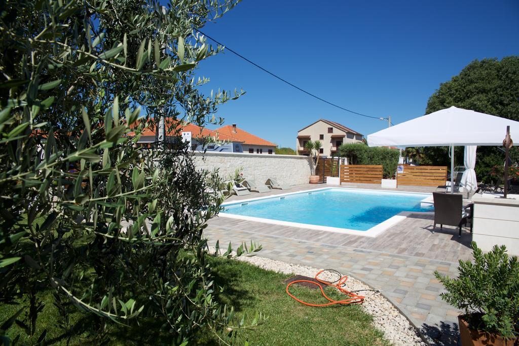 Banic Apartments With Pool 比奥格勒·纳·莫鲁 外观 照片